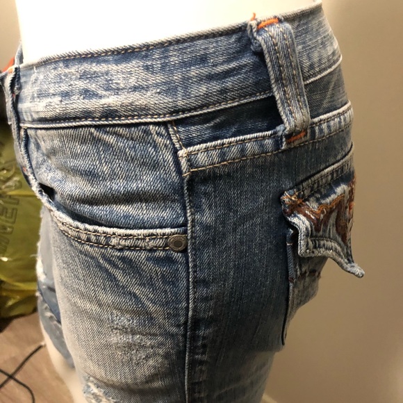 Miss Me Bermuda Jean Shorts - Picture 10 of 11